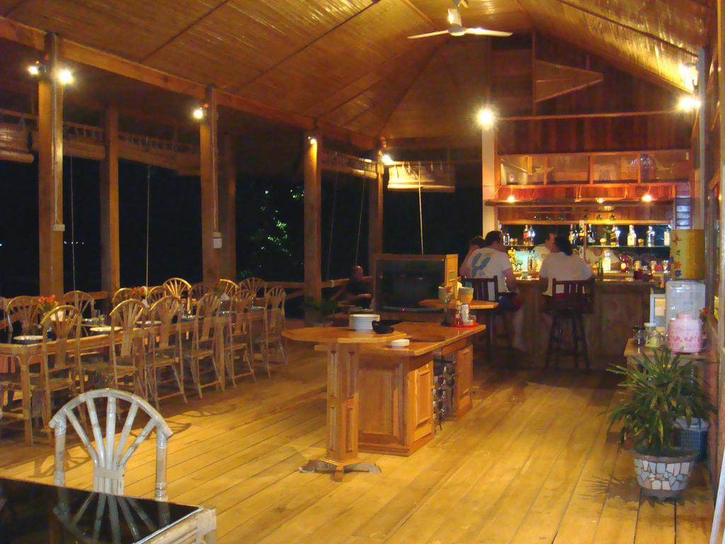 Bunaken Divers Sea Breeze Resort Exterior foto