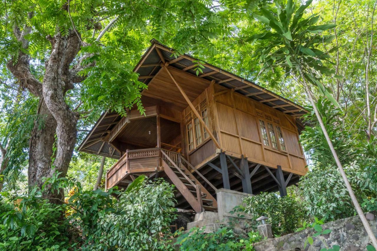 Bunaken Divers Sea Breeze Resort Exterior foto